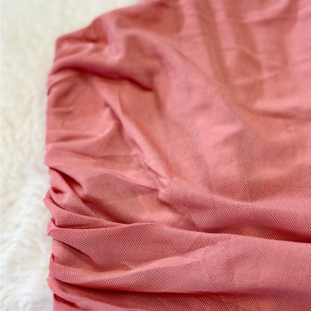 Chic Pink Ruched Crop Top - Picture 4 of 7